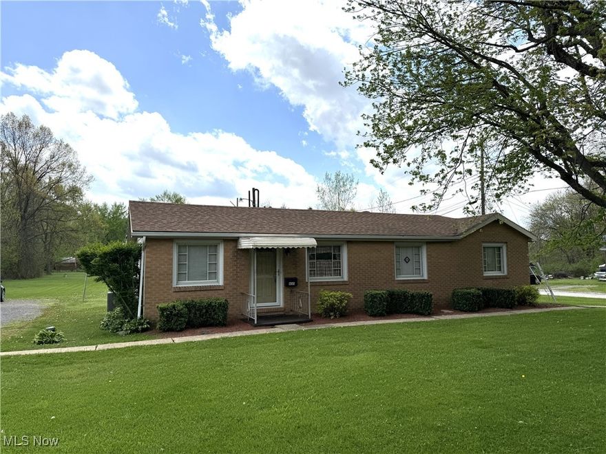 3/1 Ranch with 5 car garage, perfectly situated on a generously sized lot in beautiful Lake Milton. This home offers easy, single-floor living with a comfortable layout, plenty of outdoor space to enjoy. Formal dining room, home office with direct outdoor access.  Located just minutes from the interstate, it provides the perfect balance of peaceful living and convenient access to nearby shopping, dining, and recreation. Walking distance to food drinks and shoreline. Whether you're looking for a full-time residence or a weekend getaway, this property is a great find in a great location! Lake Milton, Ohio’s 72nd State Park. Amphitheater, beach, swimming, fishing, boating, walking, jogging and mountain biking trails plus golf, wineries and shopping.