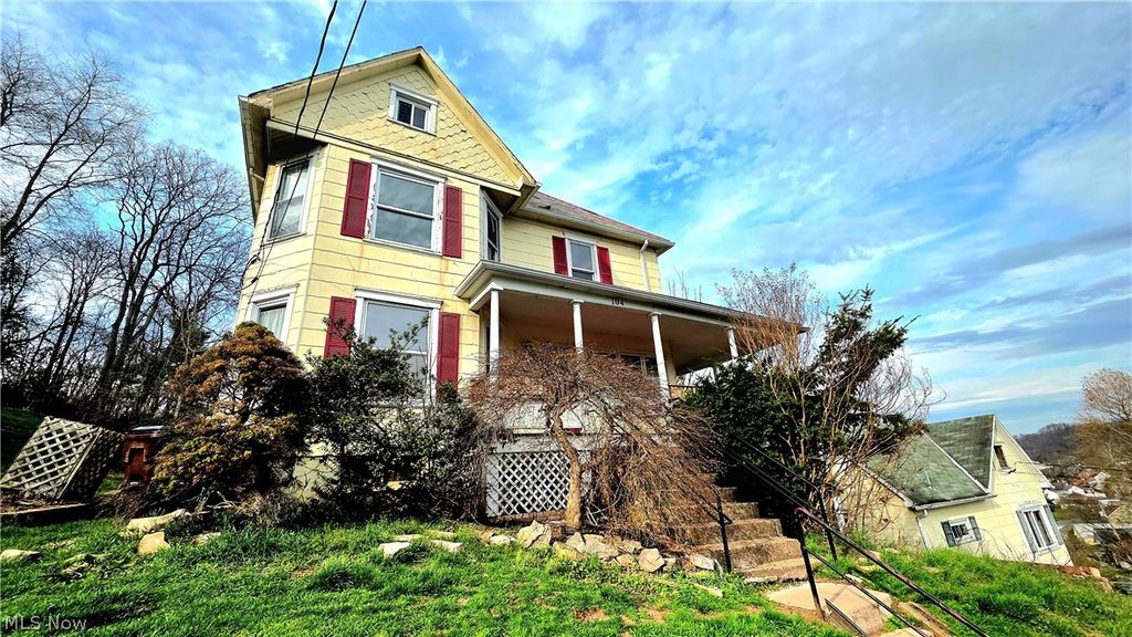 Photo of 104 W Spring Street, Marietta, OH 45750 (MLS # 5198699)