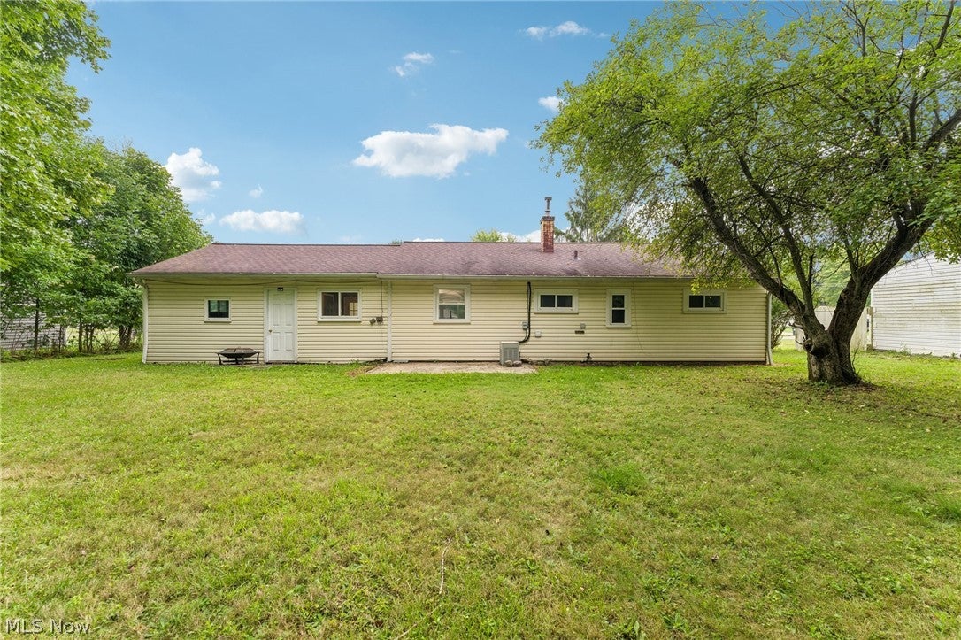 1994 Pinewood Drive