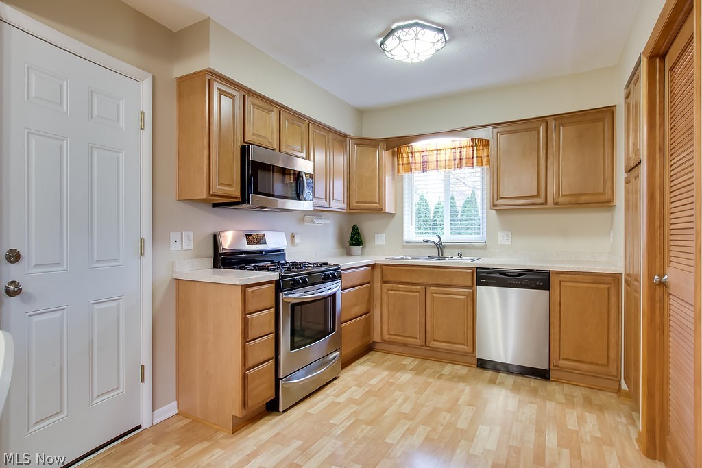 Mentor Beach Park - Residential