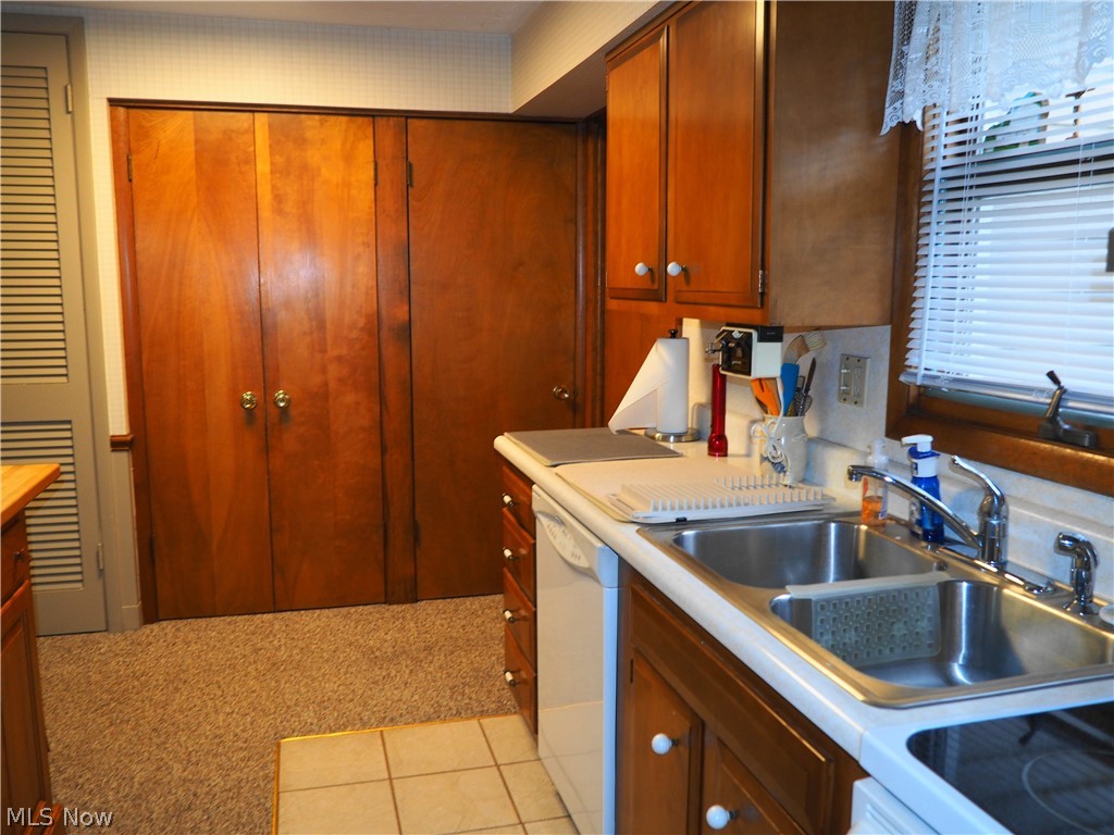 Cuyahoga Manor - Residential