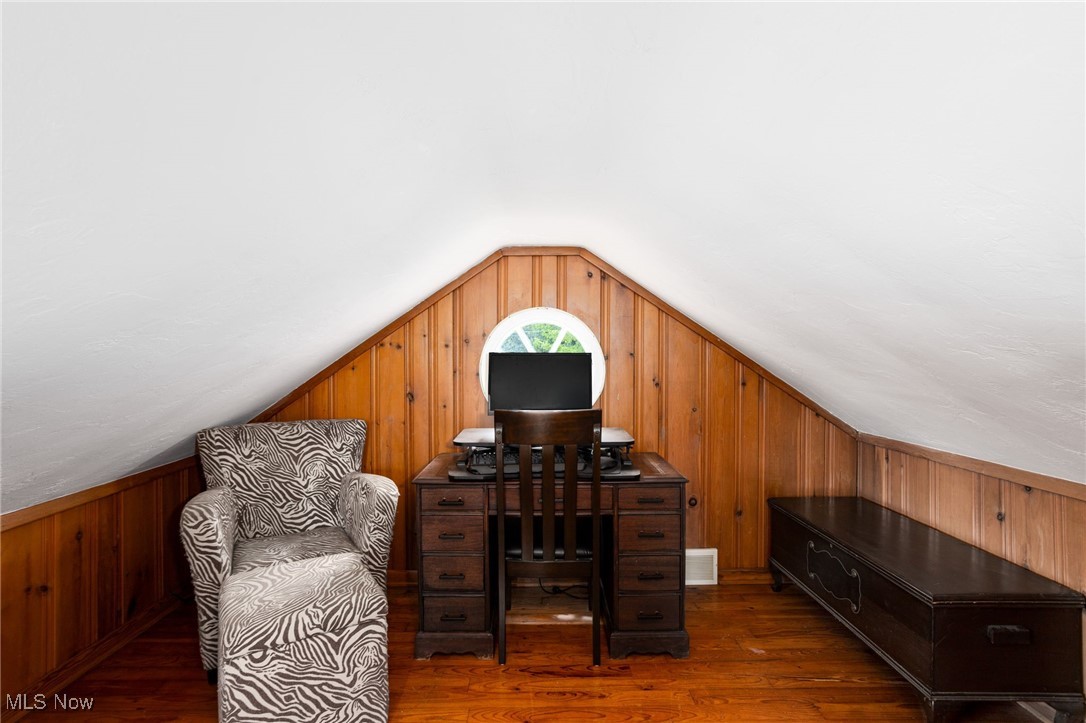 1760 W Sprague Road, Parma, Ohio image 16