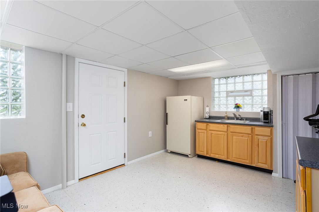 1760 W Sprague Road, Parma, Ohio image 26