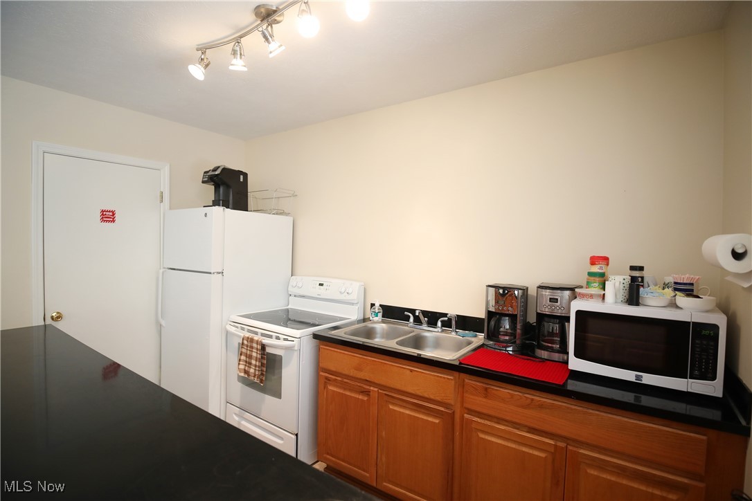 2885 Pease Drive #219, Rocky River, Ohio image 25