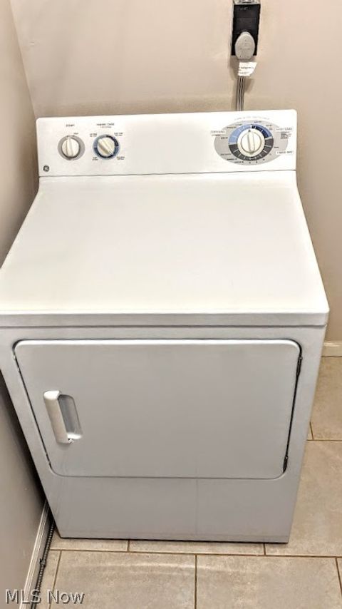 Tiny photo for 25 Trenton Square, Euclid, OH 44143 (MLS # 5202905)