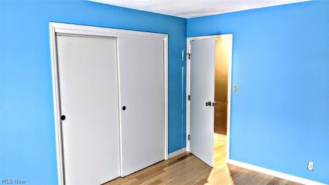 Tiny photo for 25 Trenton Square, Euclid, OH 44143 (MLS # 5202905)