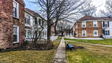 Tiny photo for 25 Trenton Square, Euclid, OH 44143 (MLS # 5202905)