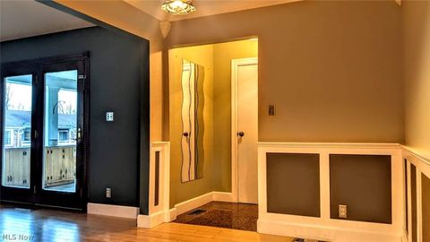 Tiny photo for 25 Trenton Square, Euclid, OH 44143 (MLS # 5202905)