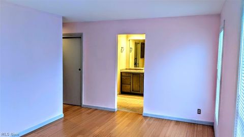 Tiny photo for 25 Trenton Square, Euclid, OH 44143 (MLS # 5202905)