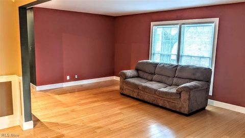 Tiny photo for 25 Trenton Square, Euclid, OH 44143 (MLS # 5202905)