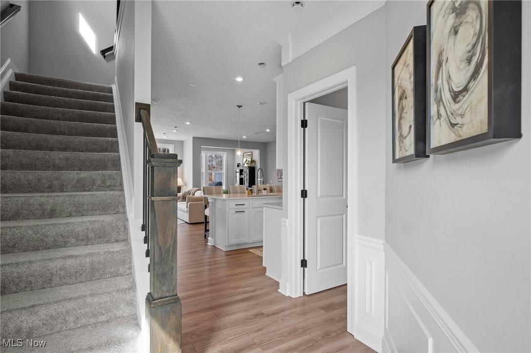 27870 Birchwood Court, Westlake, Ohio image 3
