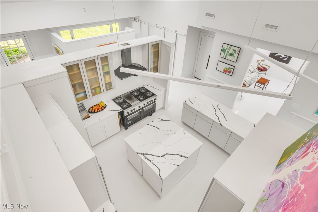 Village/Bratenahl - Residential