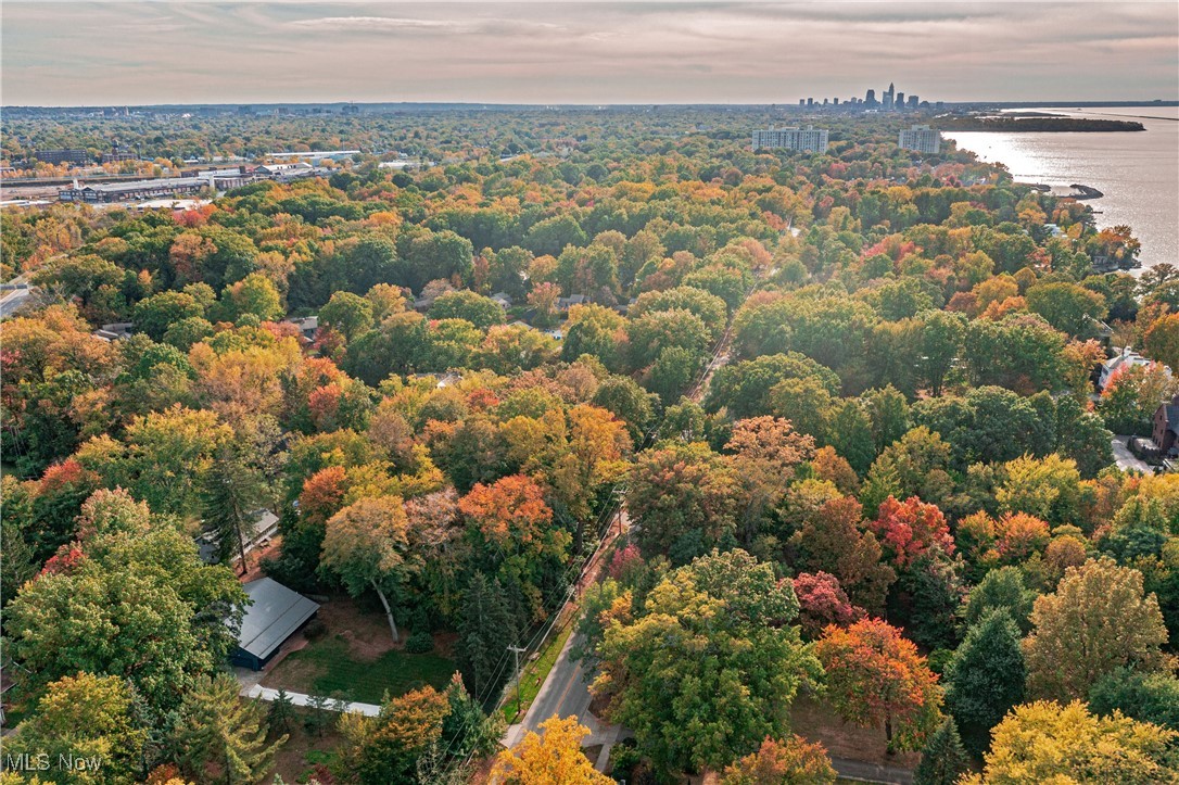 Village/Bratenahl - Residential