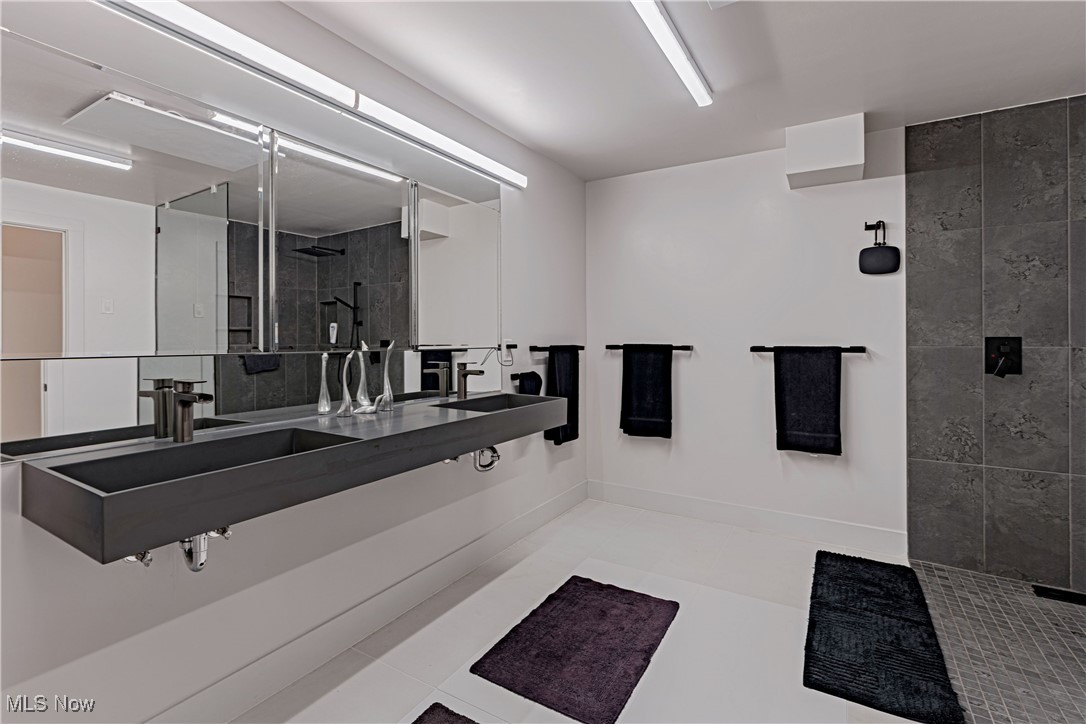 Village/Bratenahl - Residential