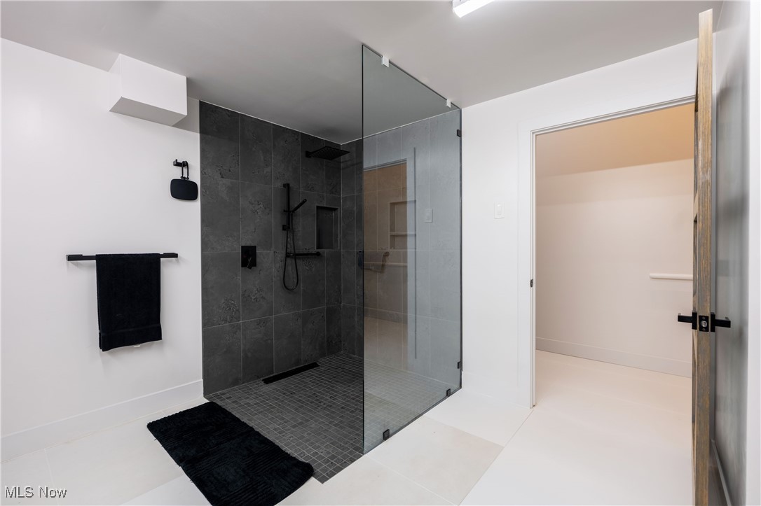 Village/Bratenahl - Residential