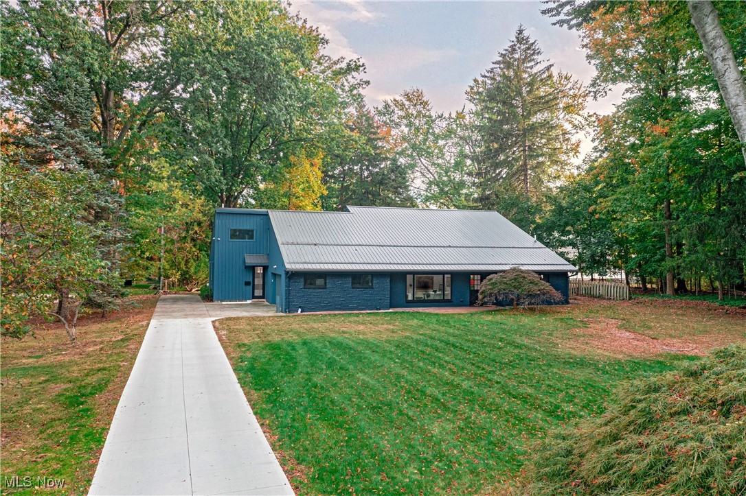 Village/Bratenahl - Residential