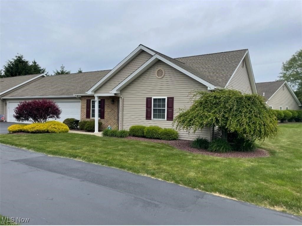 Photo of 170 Sandy Court #11, New Middletown, OH 44442 (MLS # 5176401)