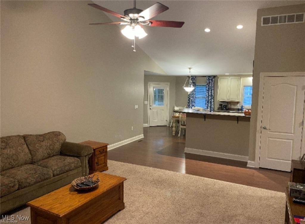 Noras Glen Condo - Residential