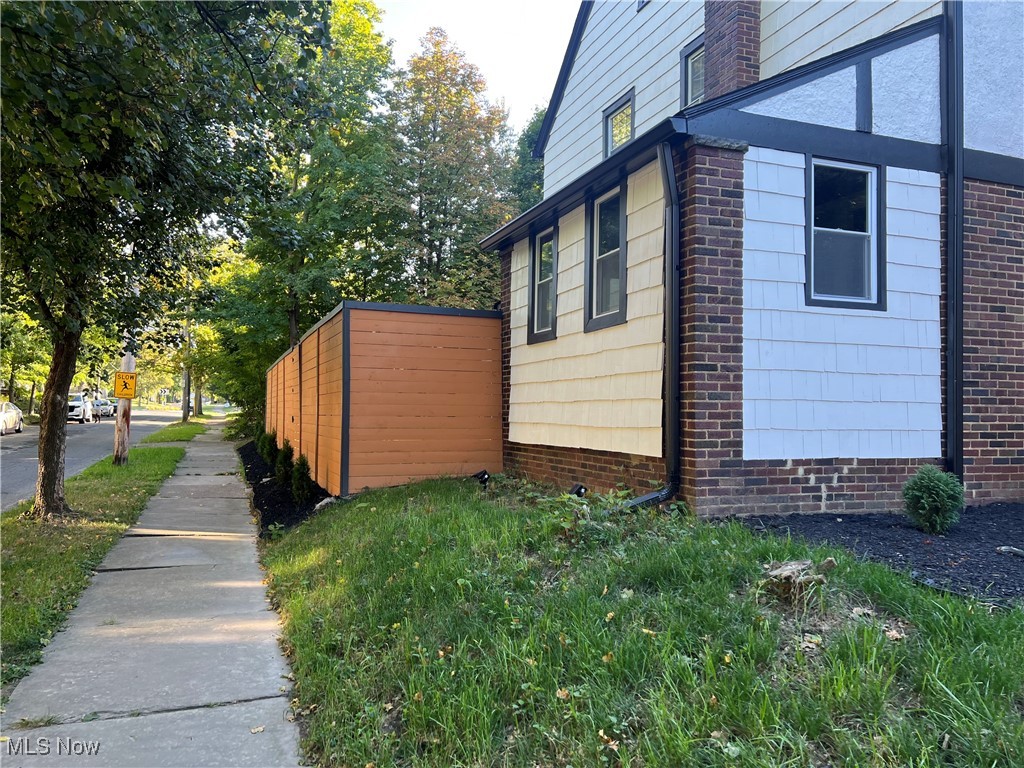 Minorhts - Residential