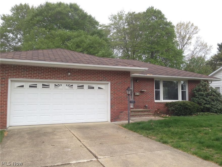 First time on the market. 3 Generous bedrooms. Beautiful original hardwood floors. Large finished basement...with loads of storage space and huge workshop. New paint and 1st floor family room carpet. New bathtub too. Laundry in basement OR on main level! Just add your own style to this solid constructed easy care brick ranch. Upsizing, downsizing, relocating? This location is great and the neighbors are too! Award winning Mayfield schools. Well maintained and quality construction. Mayfield POS compliant. New driveway is scheduled to be poured 5/17.