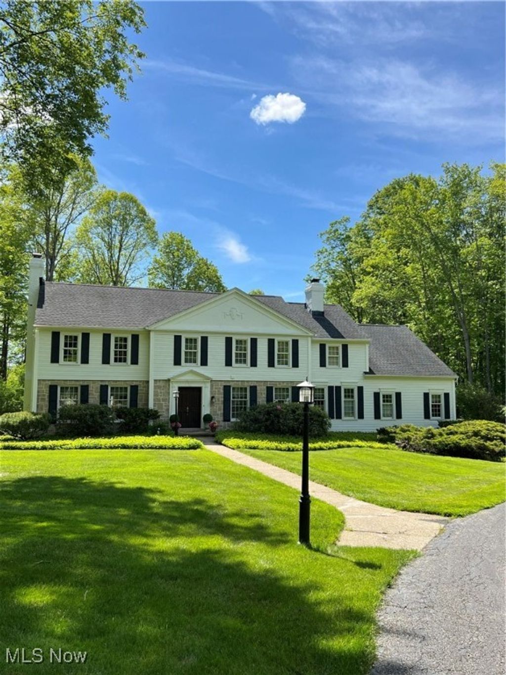 Photo of 14350 Hartwell Trail, Novelty, OH 44072 (MLS # 5169930)