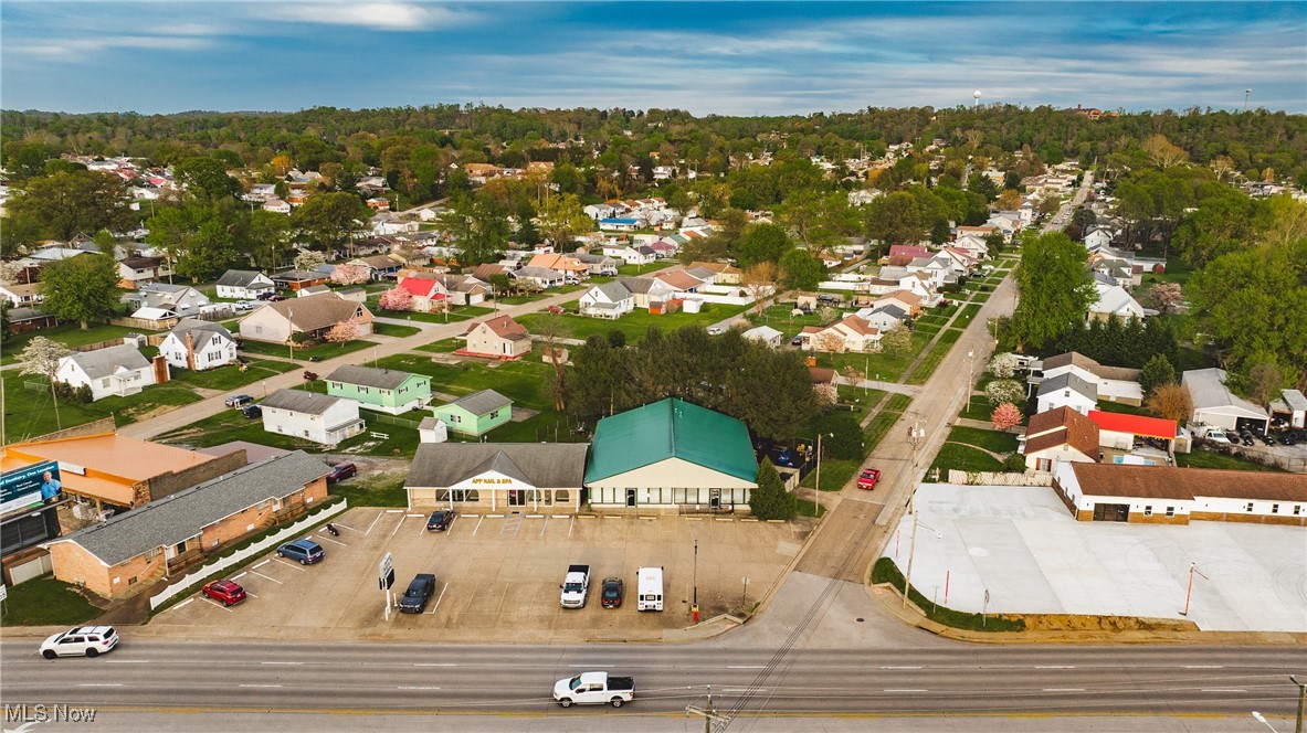 Lynnden Road Adn - Commercial Sale