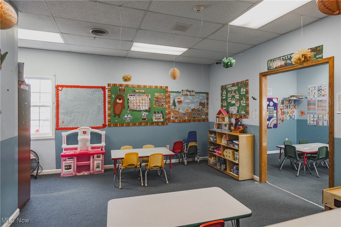 Lynnden Road Adn - Commercial Sale