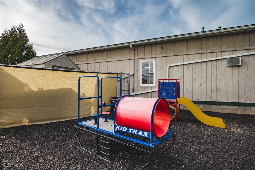 Lynnden Road Adn - Commercial Sale