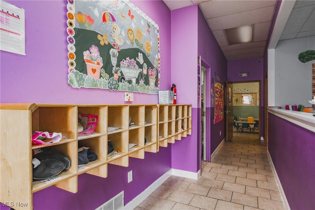 Lynnden Road Adn - Commercial Sale