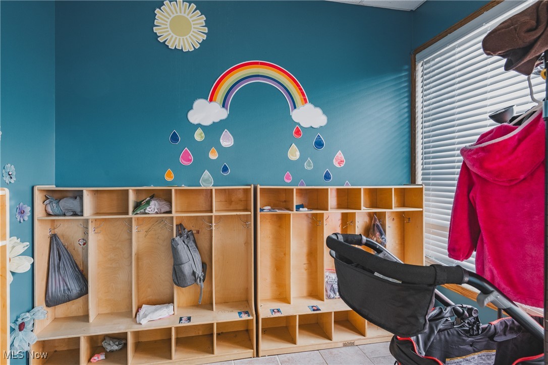 Lynnden Road Adn - Commercial Sale