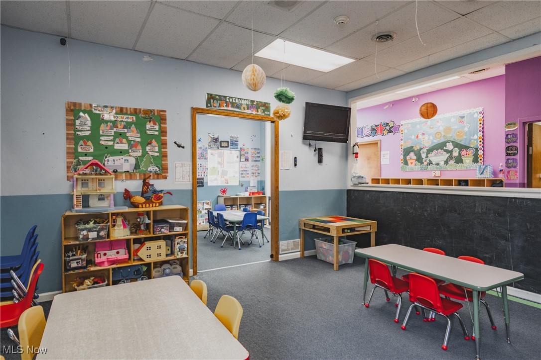 Lynnden Road Adn - Commercial Sale