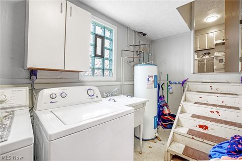 Tiny photo for 3568 Boettler Street NE, Canton, OH 44721 (MLS # 5188053)