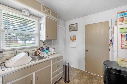 Tiny photo for 3568 Boettler Street NE, Canton, OH 44721 (MLS # 5188053)