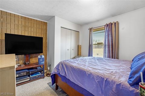 Tiny photo for 3568 Boettler Street NE, Canton, OH 44721 (MLS # 5188053)