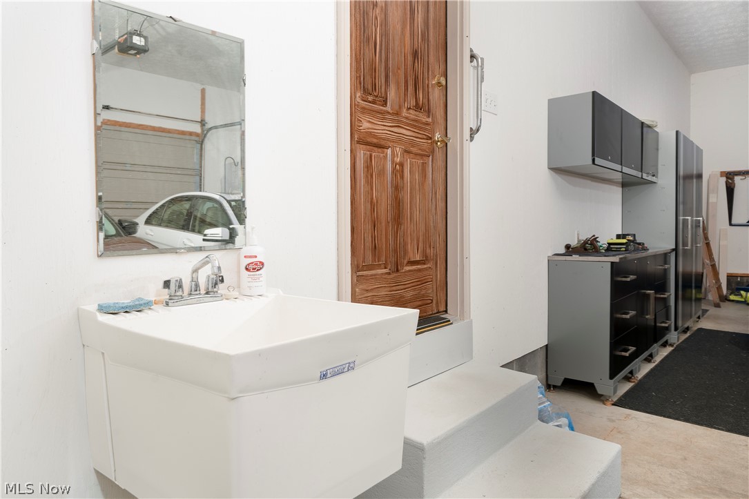 Chenoweth Country Club Estates - Residential