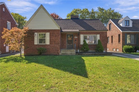 Photo of 16605 Westdale Avenue, Cleveland, OH 44135 (MLS # 5253995)
