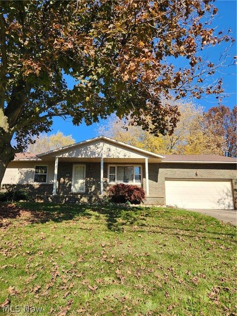 Photo of 991 Karla Drive, Clinton, OH 44216 (MLS # 5256904)
