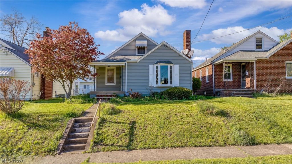 Photo of 1419 26th Street NW, Canton, OH 44709 (MLS # 5202723)