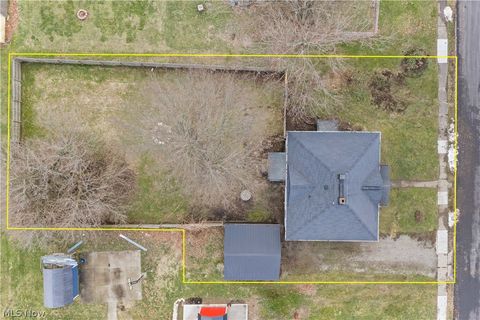 Tiny photo for 510 E Broad Street, Louisville, OH 44641 (MLS # 5188075)