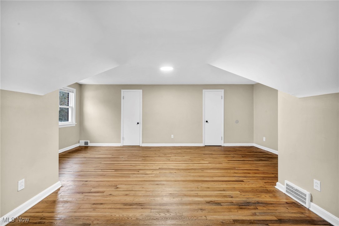 Jw Maxwells Hlnd Sub - Residential