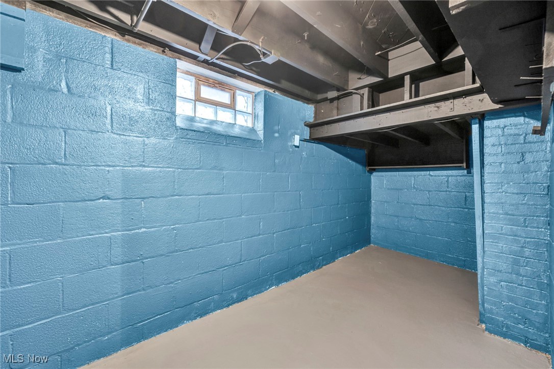 Jw Maxwells Hlnd Sub - Residential