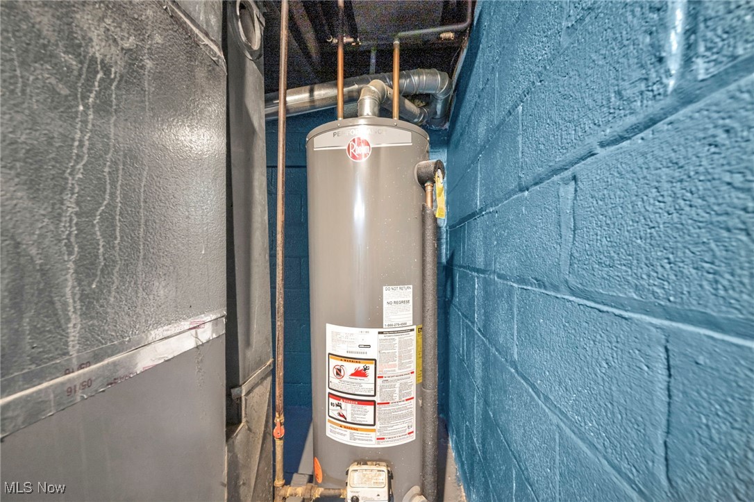 Jw Maxwells Hlnd Sub - Residential