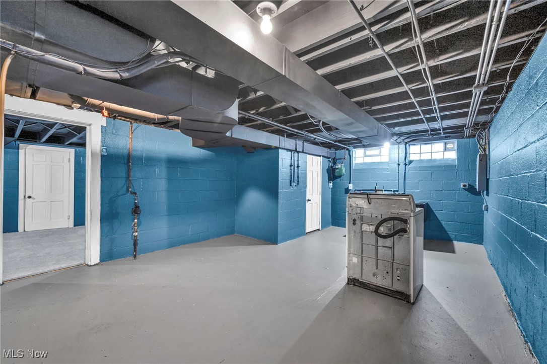 Jw Maxwells Hlnd Sub - Residential