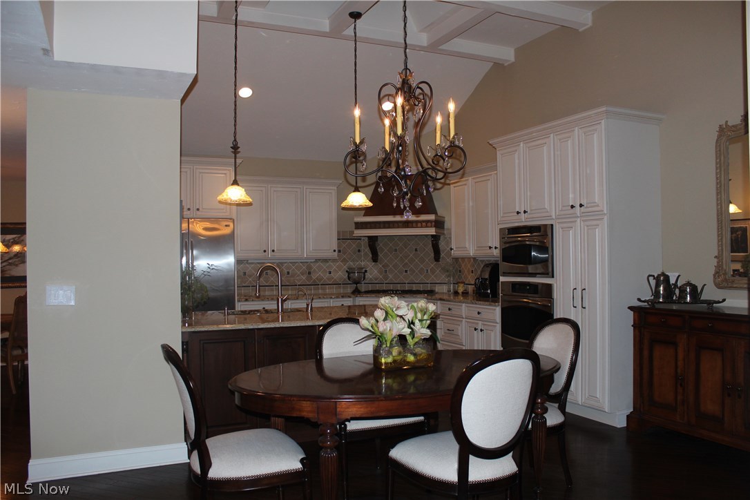 Fairmount Court Condo Ph 02 - Residential