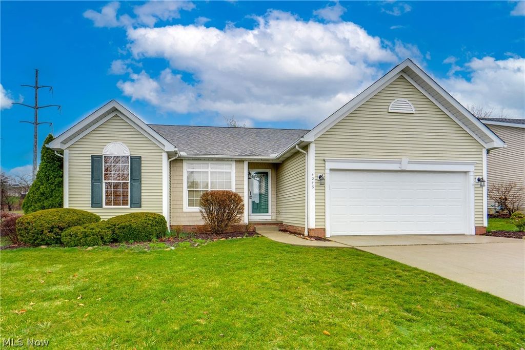 Photo of 4046 Lindbergh Avenue NW, Canton, OH 44718 (MLS # 5201335)