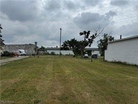 Photo of 246 S Prospect Avenue, Hartville, OH 44632 (MLS # 5221464)