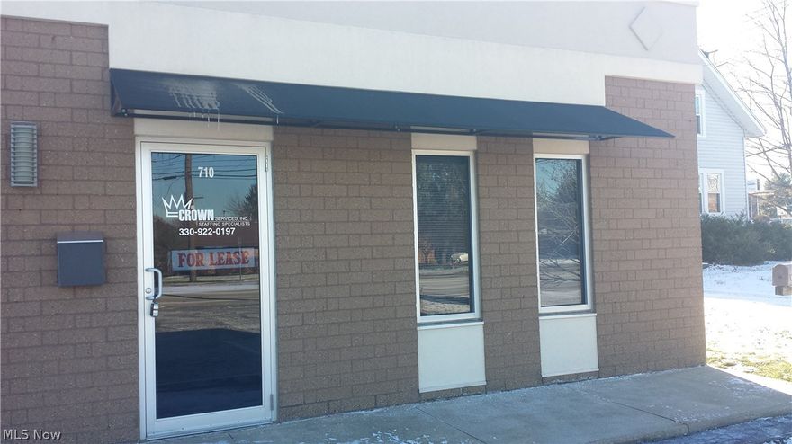 900 to 1800 sq. ft office. Build to clients requirement. Handicapped ADA. Great exposure- right on Graham Rd. in Cuyahoga Falls near Rt. 8 intersection. Easy  highway acccess. Great Signage available. Thousands of cars at your door. easy parking for your clients.