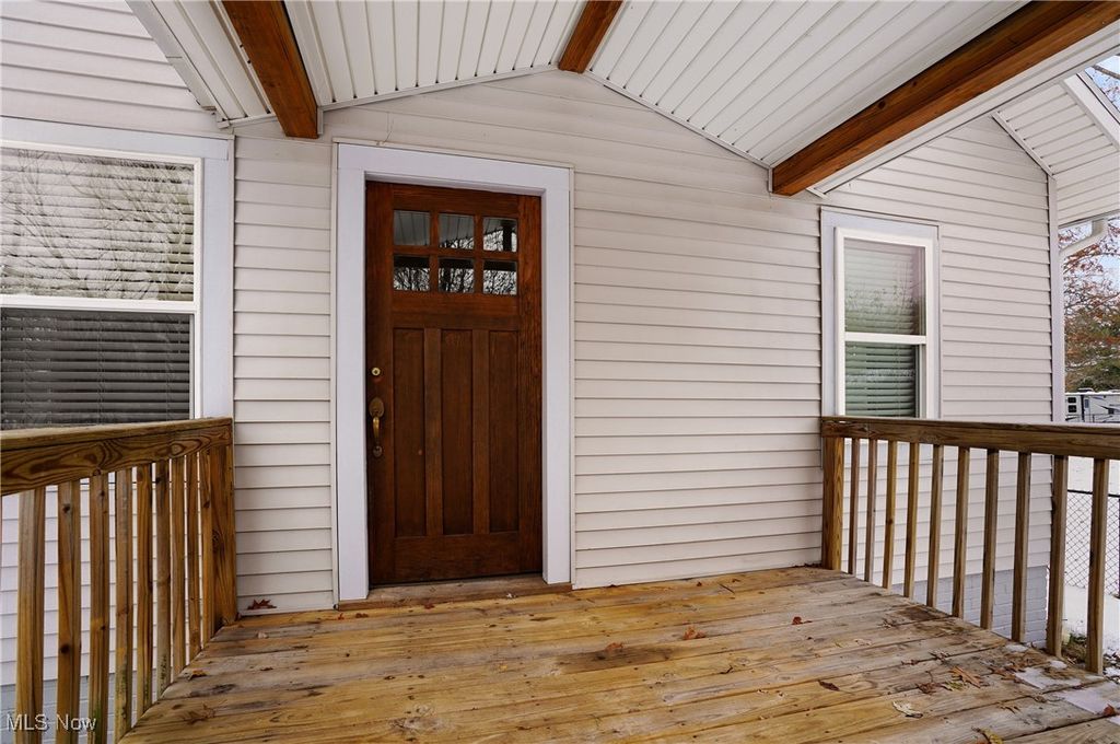 Photo of 2218 Lee Drive, Akron, OH 44306 (MLS # 5175596)