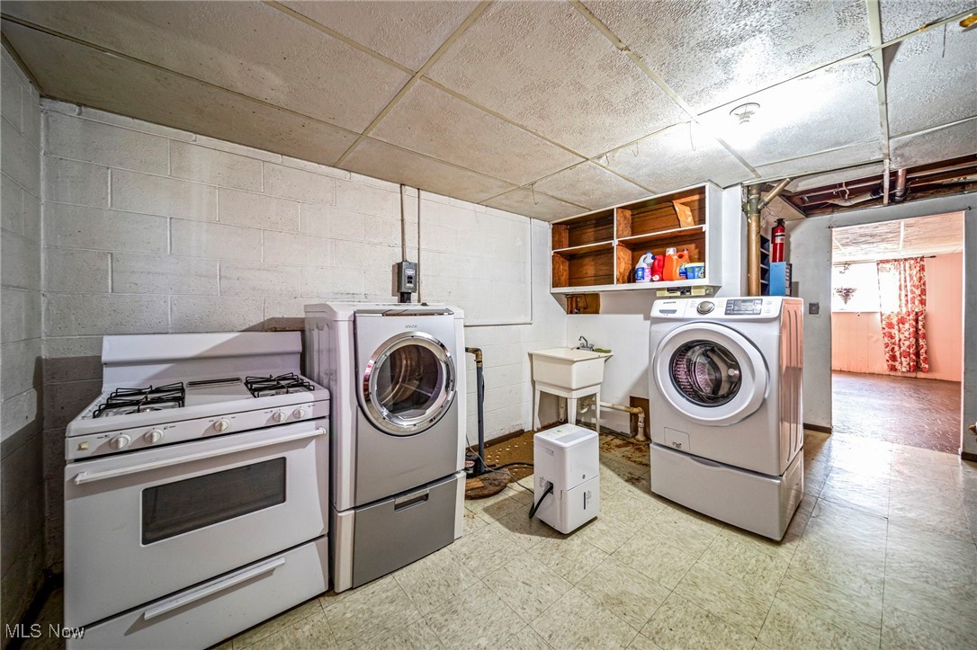 Madison Golf Lakelands - Residential