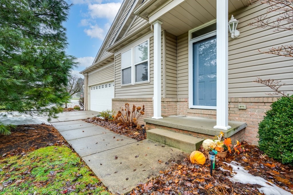 9861 Country Club Circle